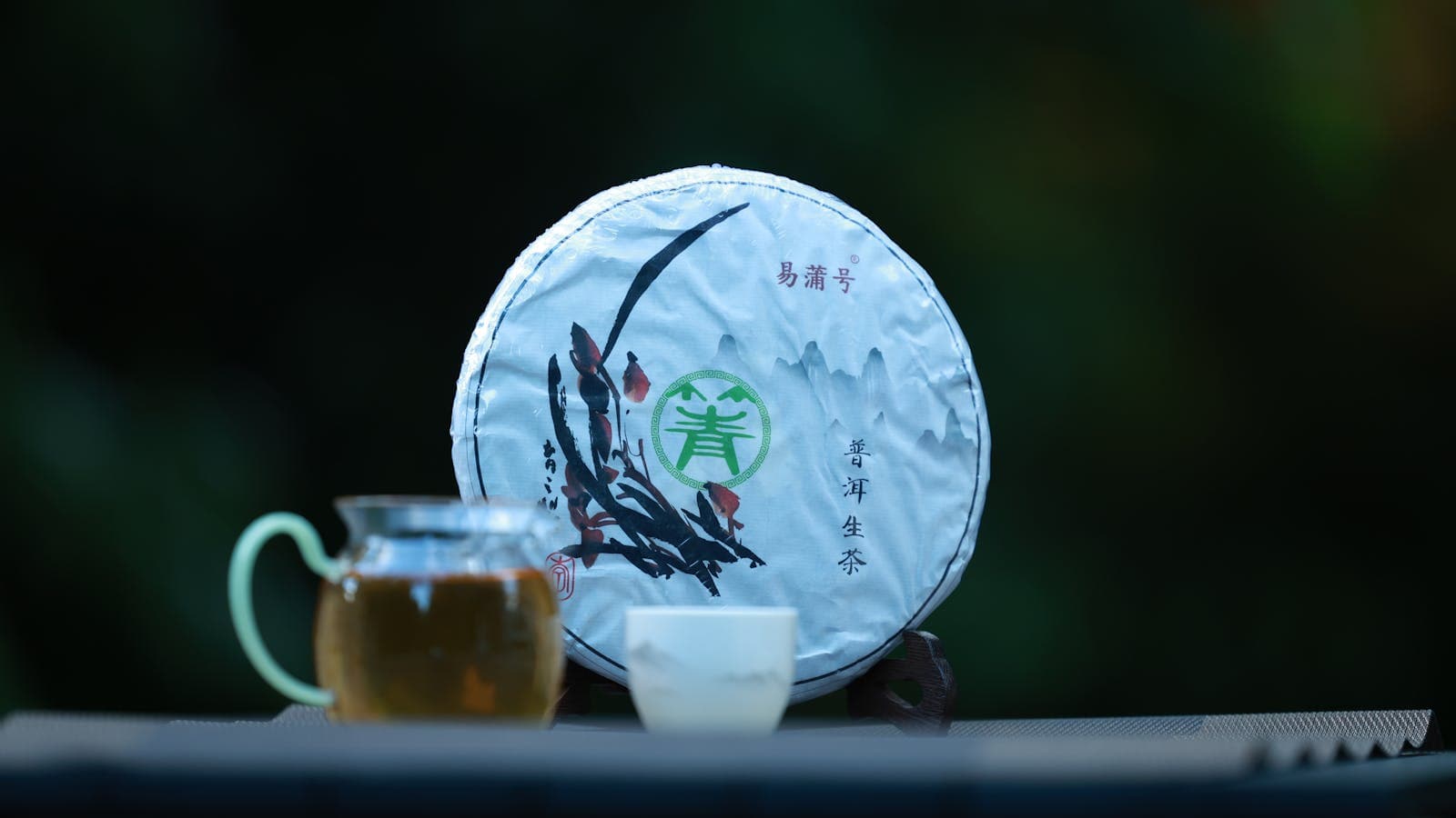 Chinamaxxing Menswear: How to Dress for the Quiet-Flex Era (2026)